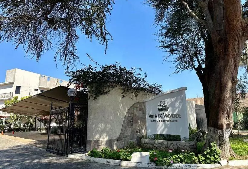Fotos del hotel Villa De Valverde:  9