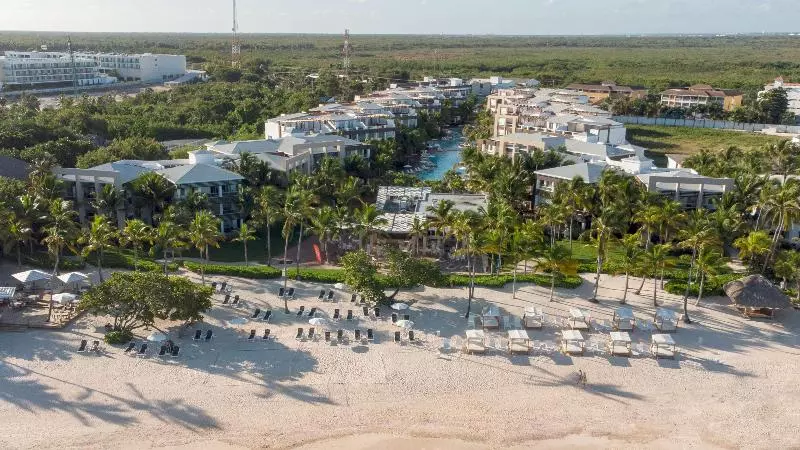 Fotos del hotel Radisson Blu Resort & Residence Punta Cana All Inclusive:  9