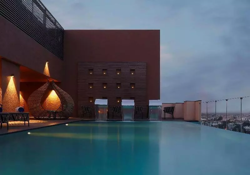 Fotos del hotel Novotel Lucknow Gomti Nagar:  13