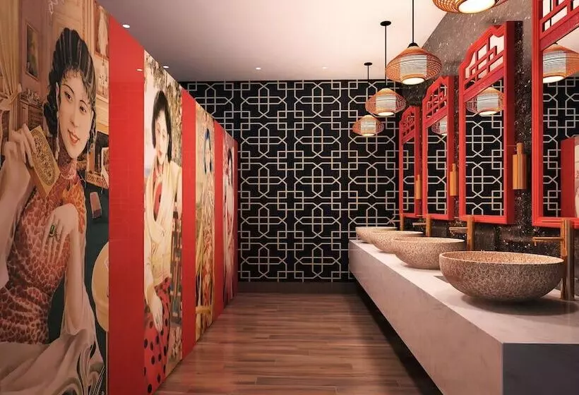 Fotos del hotel The Rinra Makassar:  13