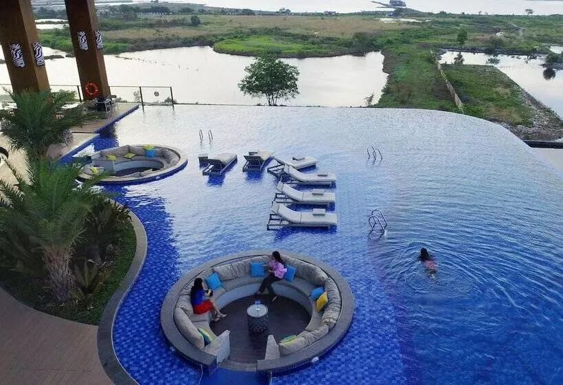 The Rinra Makassar