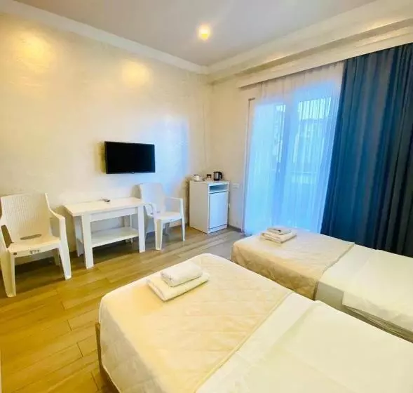 Fotos del hotel Royal Palace:  12