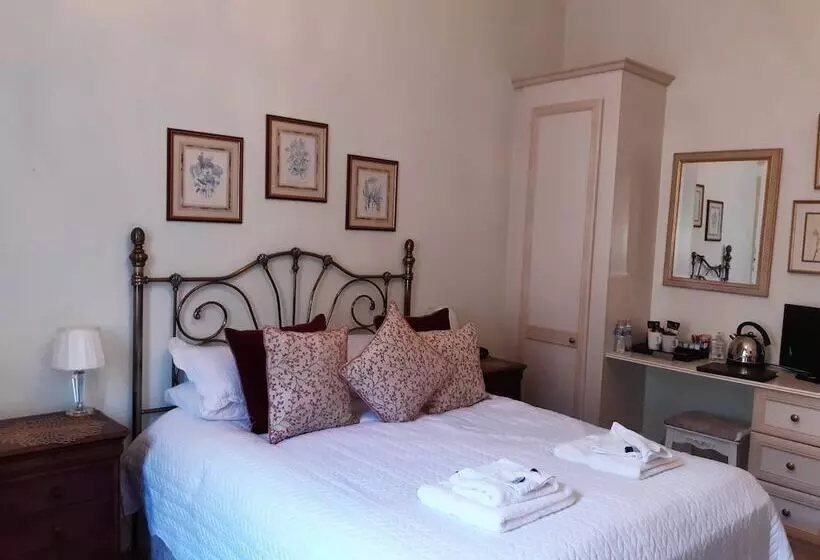 Brocks Guest House