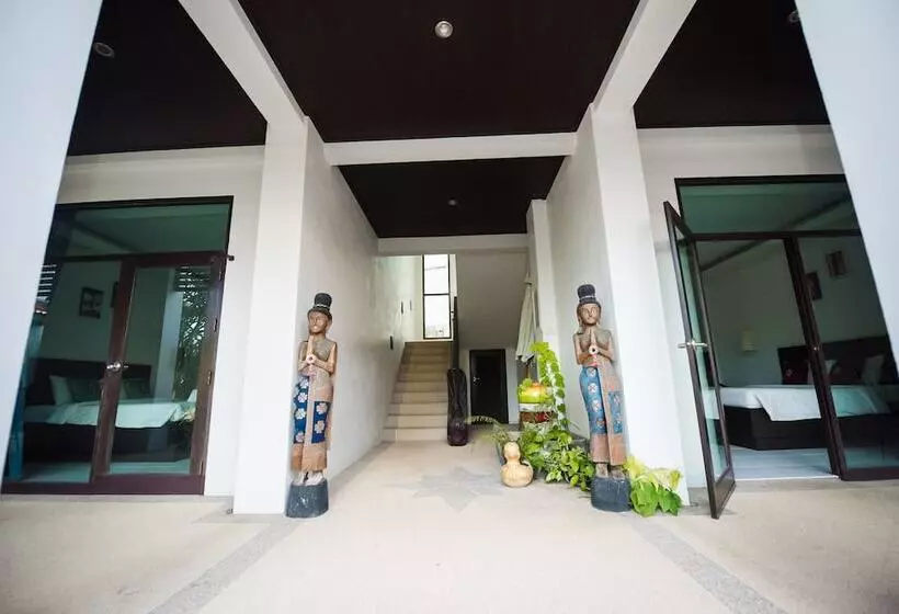 Fotos del hotel Monaburi:  6