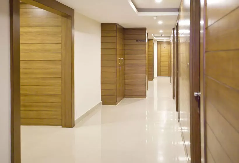 Fotos del hotel Shoba Residency:  14