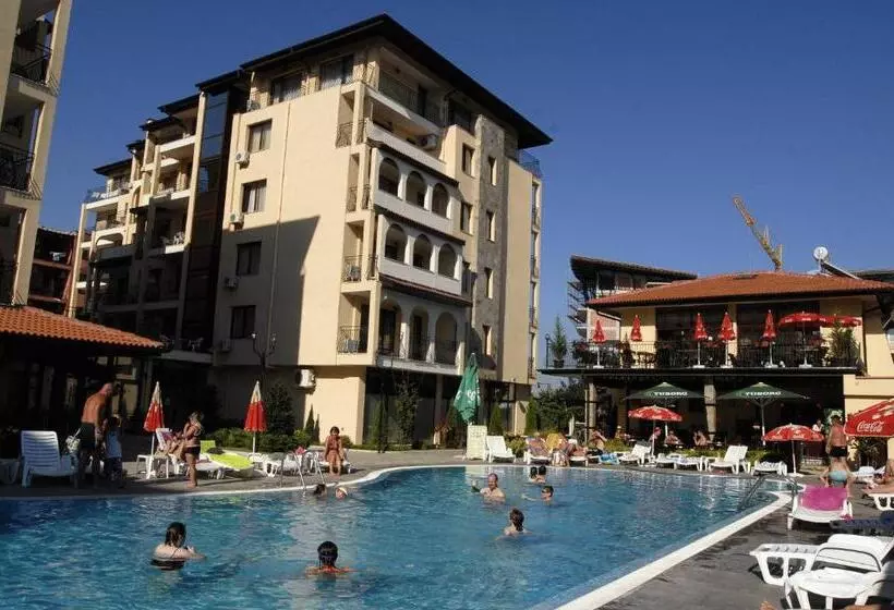 Aparthotel Rose Village