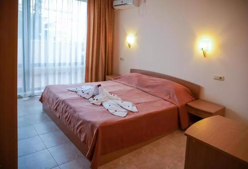 Fotos del hotel Aparthotel Rose Village:  9
