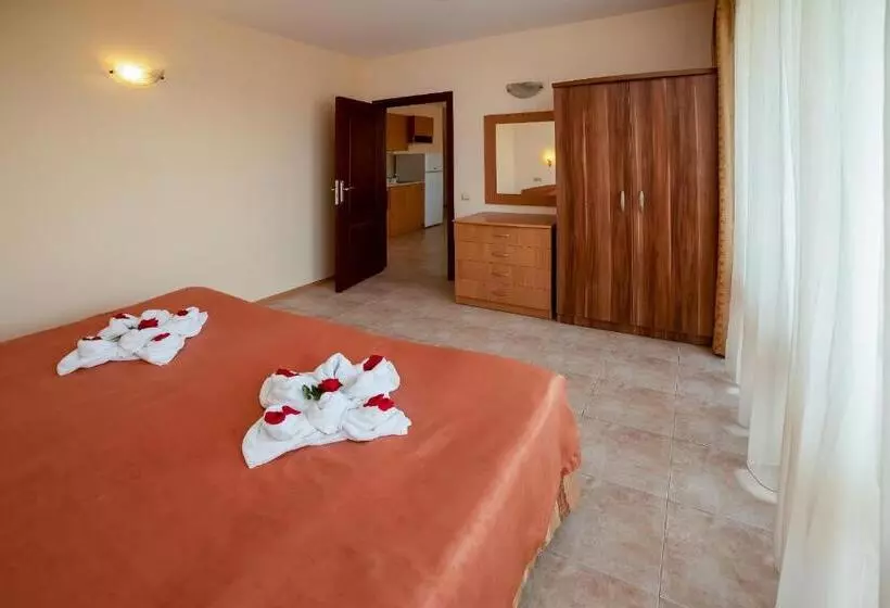 Fotos del hotel Aparthotel Rose Village:  2