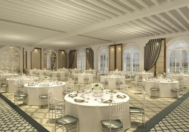Fotos del hotel Al Habtoor Polo Resort Llc:  14