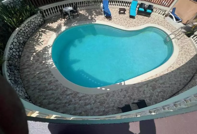 Fotos del hotel Match Resort:  2