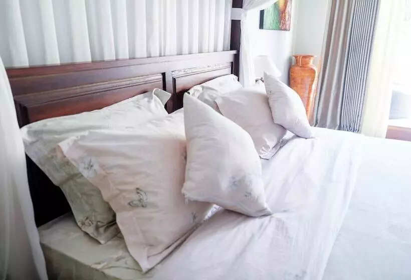 Fotos del hotel Villa Bau Nyale:  19