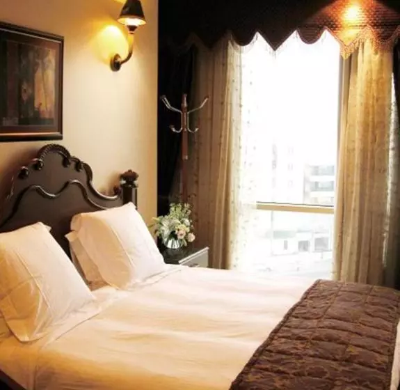 Fotos del hotel Milan Deluxe Suites:  2