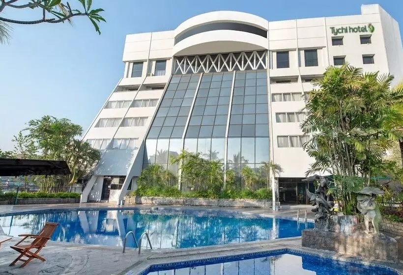 Fotos del hotel Lux Tychi  Malang:  9