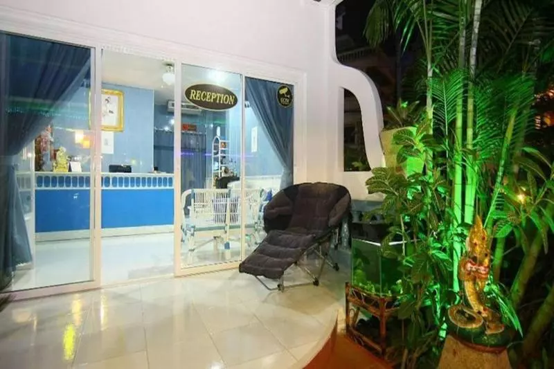 Fotos del hotel Patong Sunbeach Mansion:  14