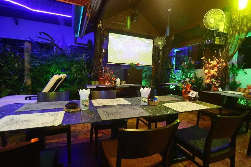 Fotos del hotel Patong Sunbeach Mansion:  6