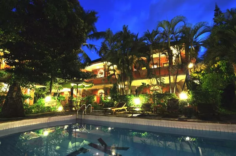 Fotos del hotel Grand Kumala:  12
