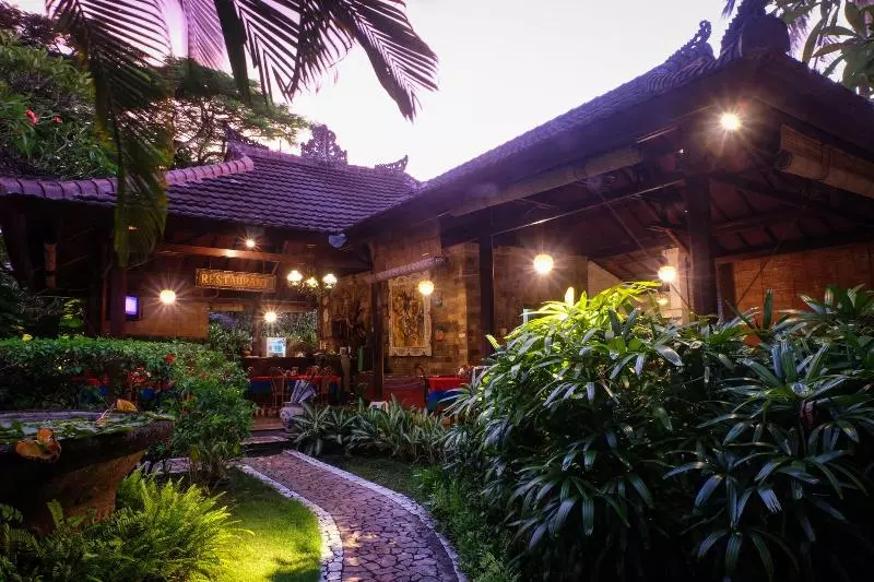 Fotos del hotel Grand Kumala:  13