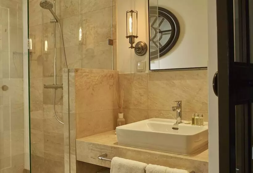 Fotos del hotel Pest-buda Design Hotel By Zsidai Hotels At Buda Castle:  17