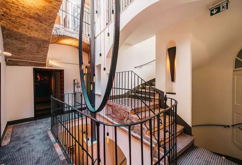 Fotos del hotel Pest-buda Design Hotel By Zsidai Hotels At Buda Castle:  23