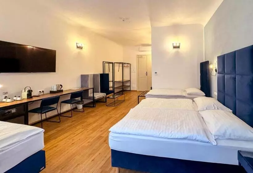 Fotos del hotel Garden Court:  11