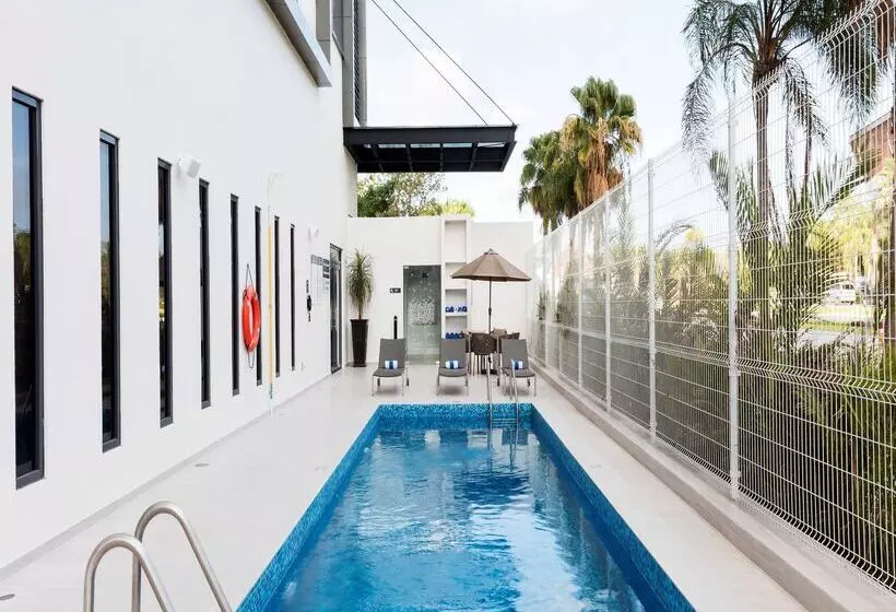 Fotos del hotel Hampton Inn By Hilton Cancun Cumbres:  17