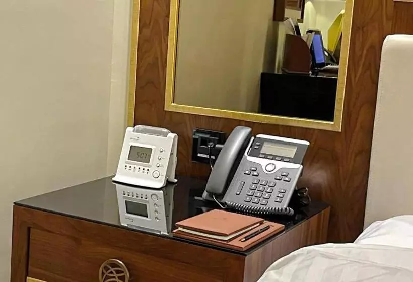 Fotos del hotel Bayat:  18