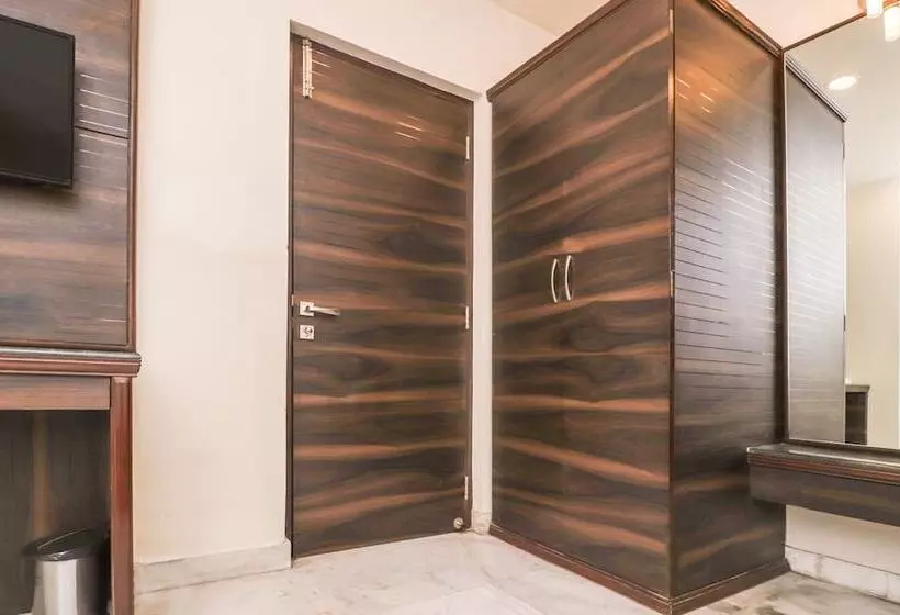 Fotos del hotel Treebo Beeu Guest House:  4
