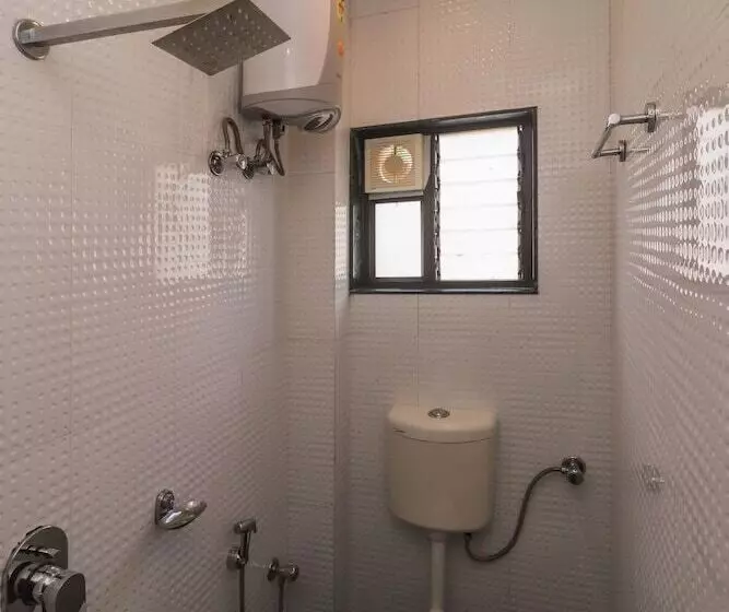Fotos del hotel Treebo Beeu Guest House:  12