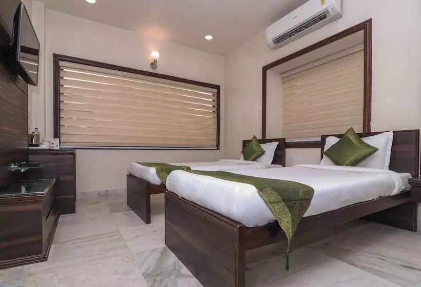 Fotos del hotel Treebo Beeu Guest House:  13