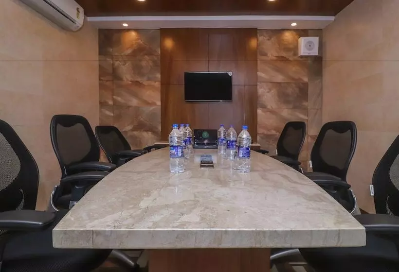 Fotos del hotel Treebo Beeu Guest House:  11