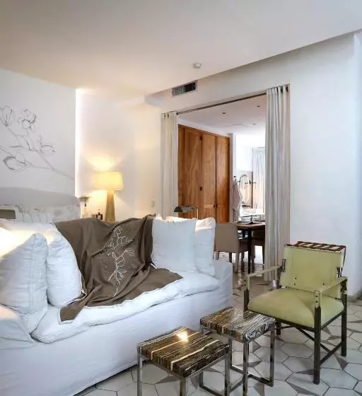 Fotos del hotel L'ôtel At Dôce18 Concept House:  24