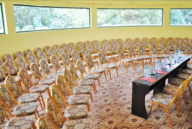 Fotos del hotel Gold Crest Hotel - Arusha:  17