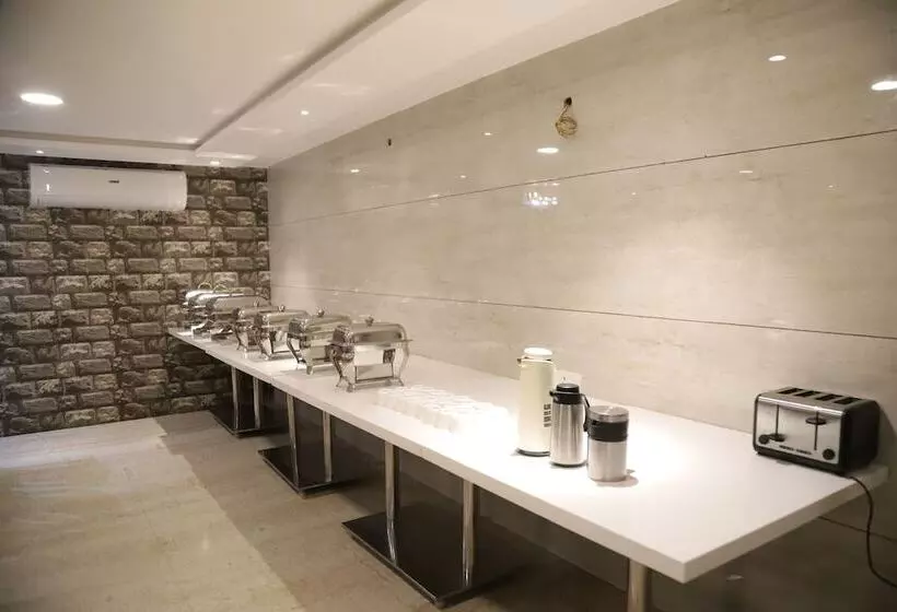 Fotos del hotel The Gandhi International:  7