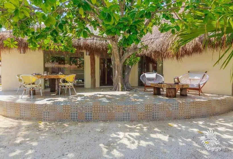 Fotos del hotel Paradise Suites:  10