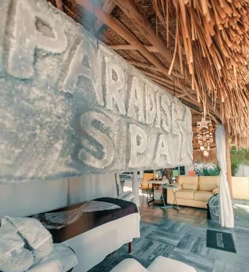 Fotos del hotel Paradise Suites:  7