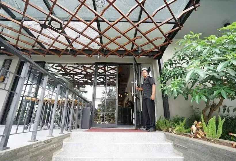 Fotos del hotel Cleo  Jemursari:  20