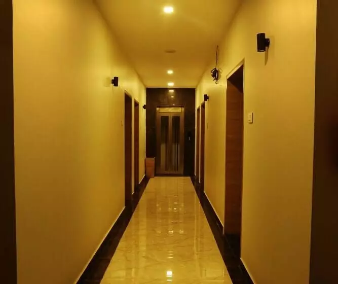 Fotos del hotel Sai Krish Grand:  9
