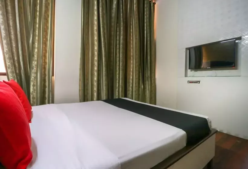 Fotos del hotel Oyo 8441 City Edge:  22