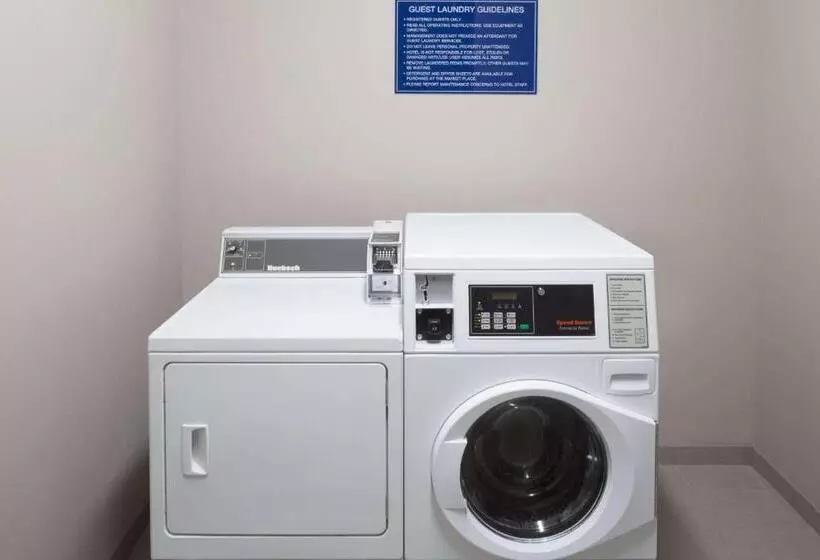 Fotos del hotel Days Inn & Suites By Wyndham Houston Nw Cypress:  13