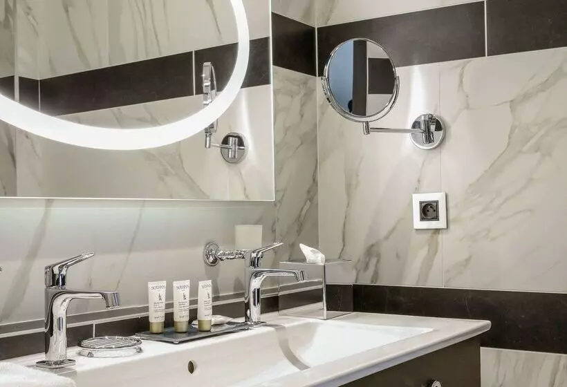 Fotos del hotel Niepce Paris , Curio Collection By Hilton:  5