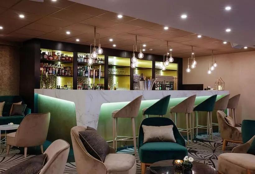 Fotos del hotel Niepce Paris , Curio Collection By Hilton:  3