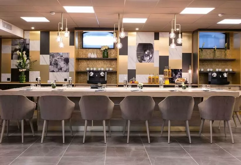 Fotos del hotel Niepce Paris , Curio Collection By Hilton:  14