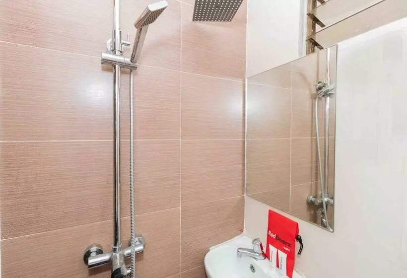 Fotos del hotel Reddoorz @ Dbuilders Ph1 Taguig:  8