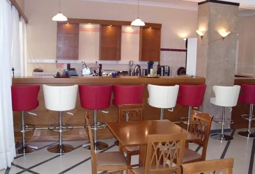 Fotos del hotel Cybele Pefki:  17