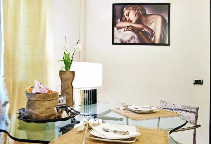 Fotos del hotel Petite Suite:  14