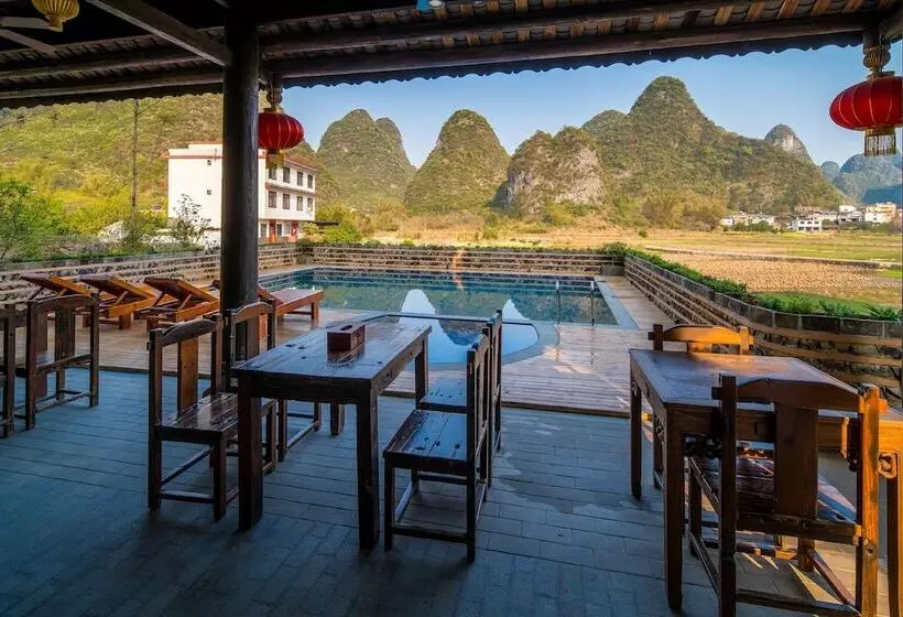 Yangshuo Tea Cozy Boutique