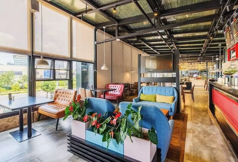 Fotos del hotel The Borrman Hotel Kunming Kmg:  7