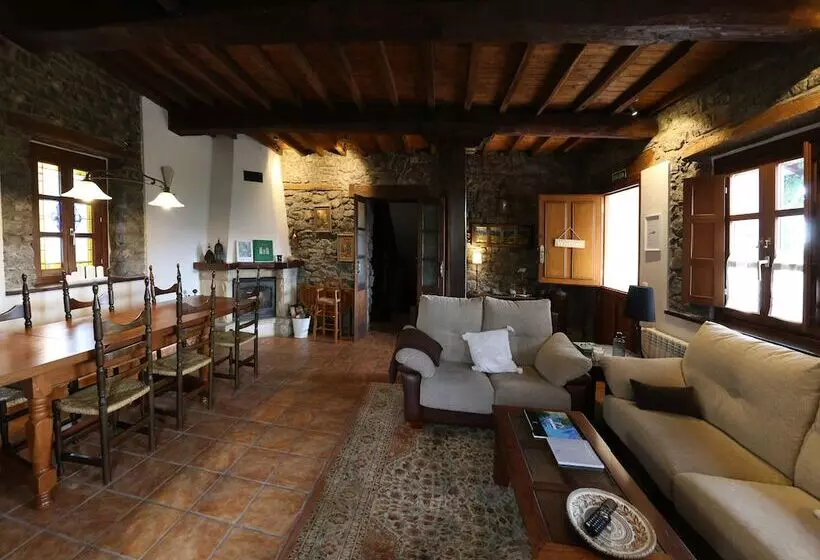 Fotos del hotel Casa De Aldea La Pumariega:  13