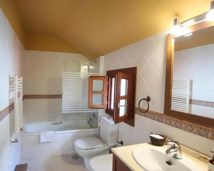 Fotos del hotel Casa De Aldea La Pumariega:  21