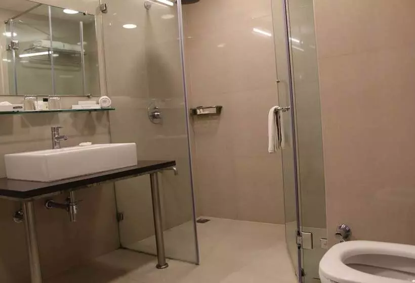 Fotos del hotel Brilliant  & Convention Center:  22